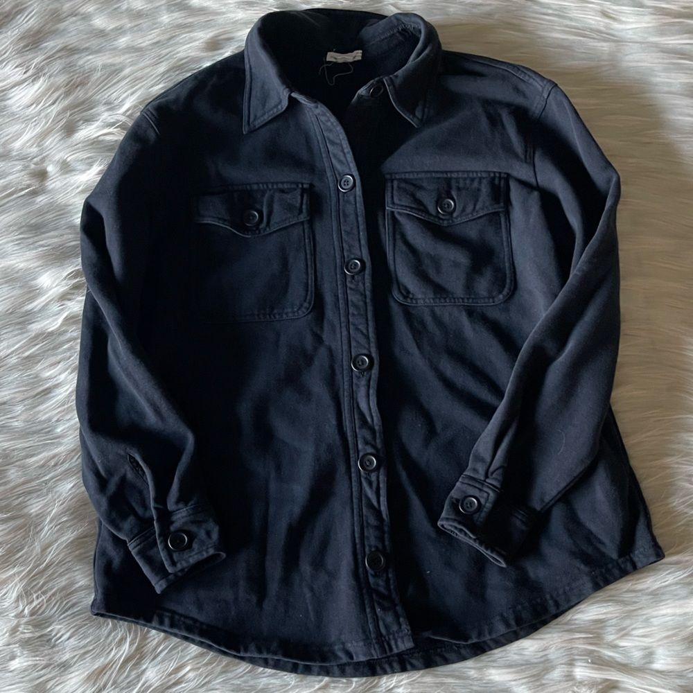 Good American Fleece Button Front Shacket in Black | S/M - Picture 6 of 11